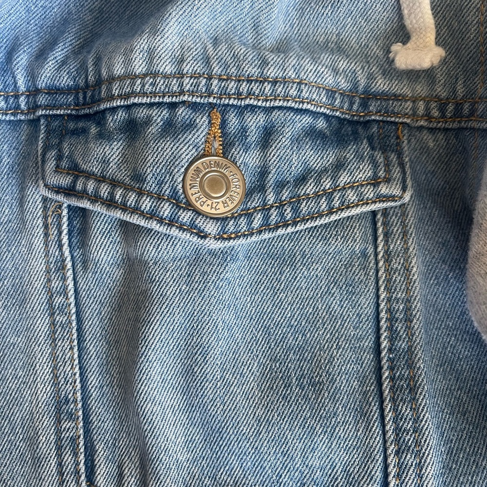 Forever 21 Blue Denim Jacket with Gray Knit Sleeves - Picture 4 of 11